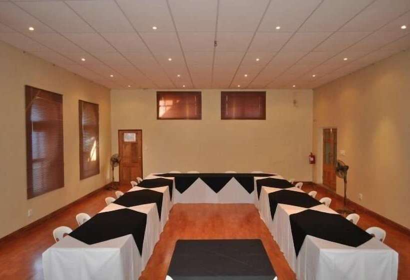 פנסיון Kearsney Manor