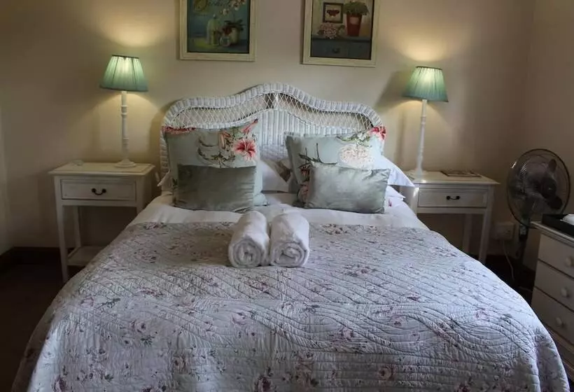 ペンション Kearsney Manor