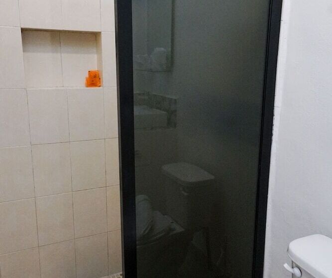 ホテル Linda Vecindad Playa Del Carmen