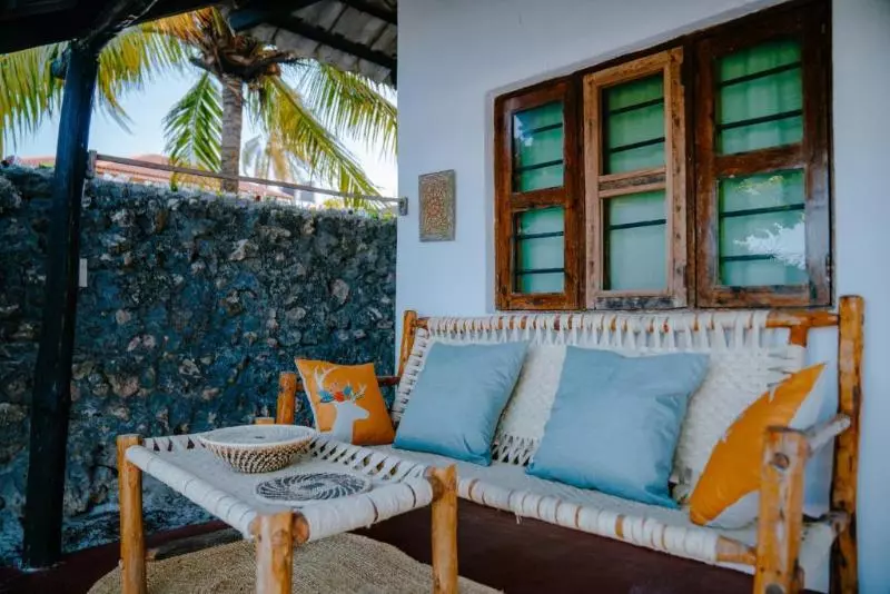 Hotelli Tiki Beach Club & Resort