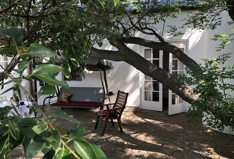 Bed and Breakfast Bethesda Tower Accommodation