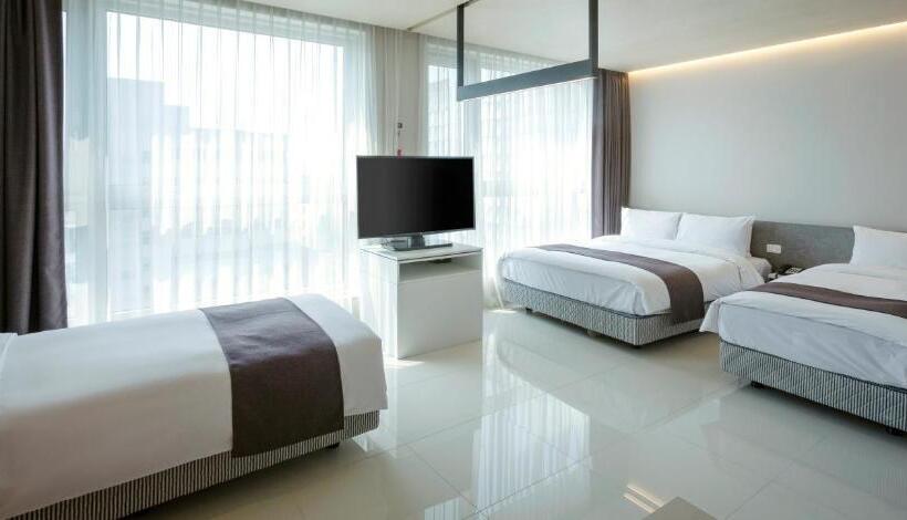 Grand City Hotel Changwon