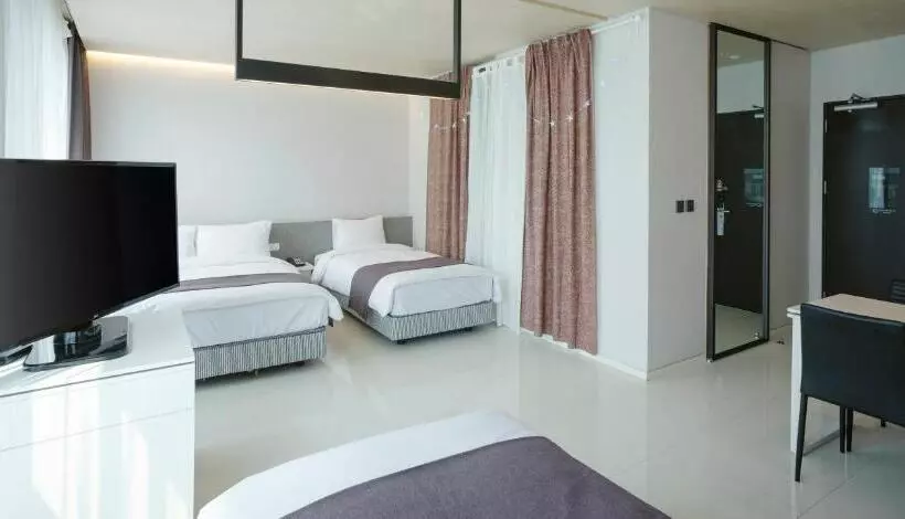 Grand City Hotel Changwon