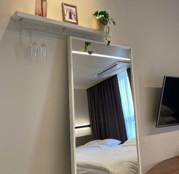 Grand City Hotel Changwon