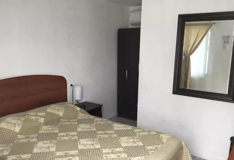 Hostal Playa Brava