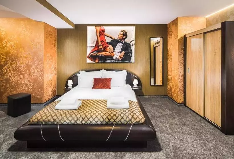 Hotel Central Point