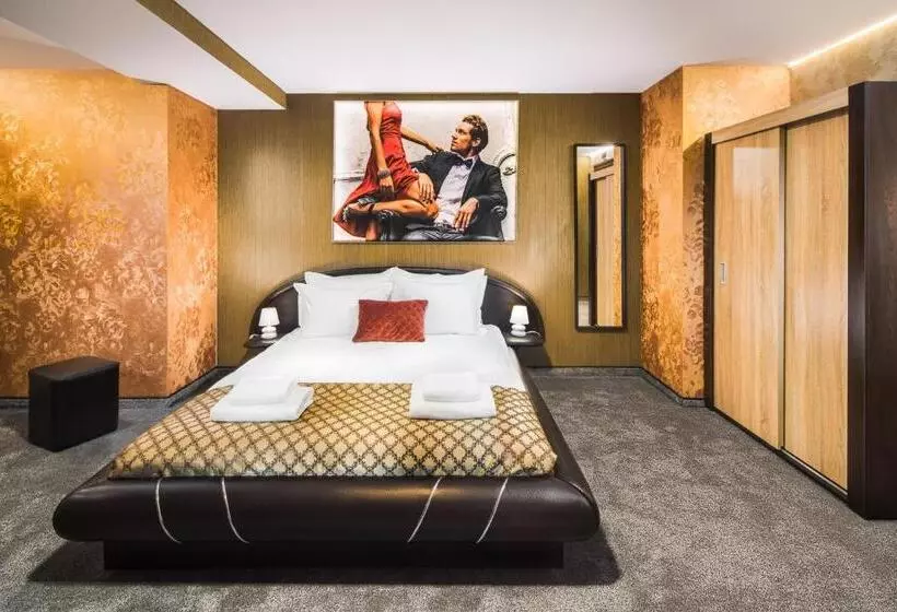 Hotel Central Point