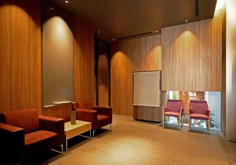 Hotelli Comfort Inn Fukuoka Tenjin