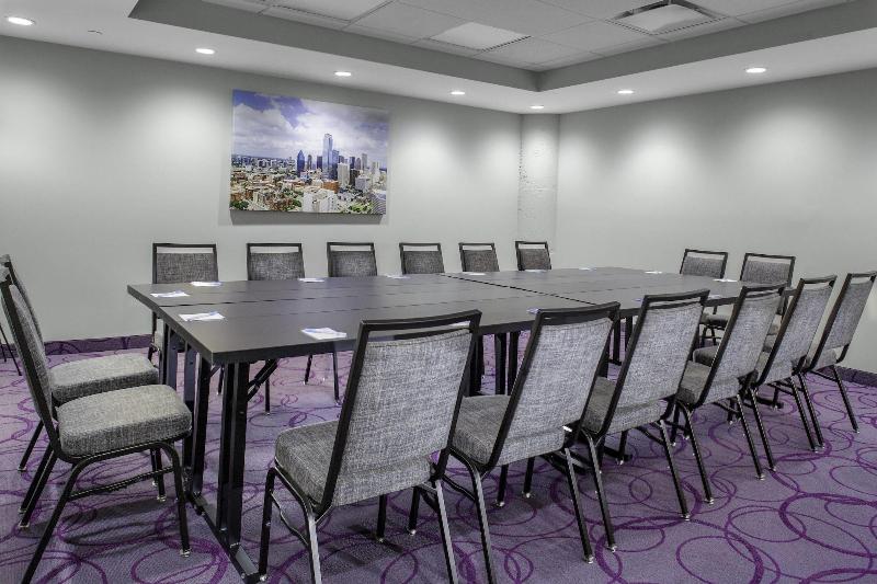 فندق Fairfield Inn & Suites By Marriott Dallas Downtown