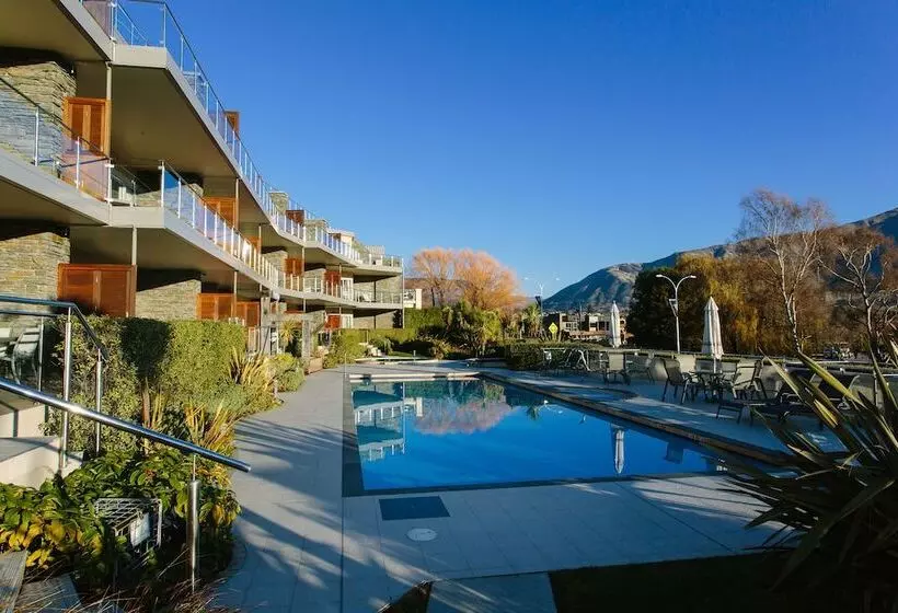 هتل Lakeside Apartments