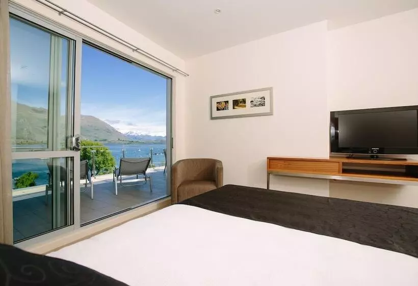 هتل Lakeside Apartments