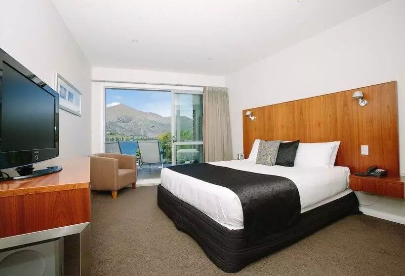 هتل Lakeside Apartments