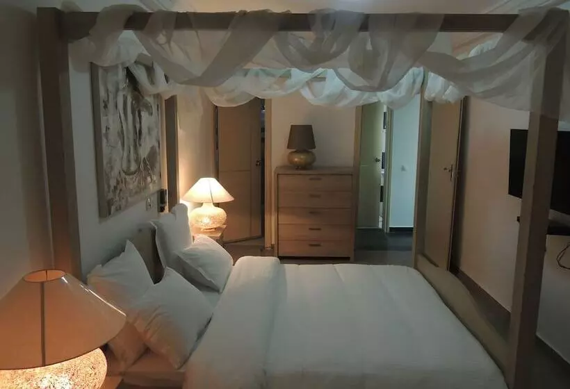 هتل Le Vaisseau
