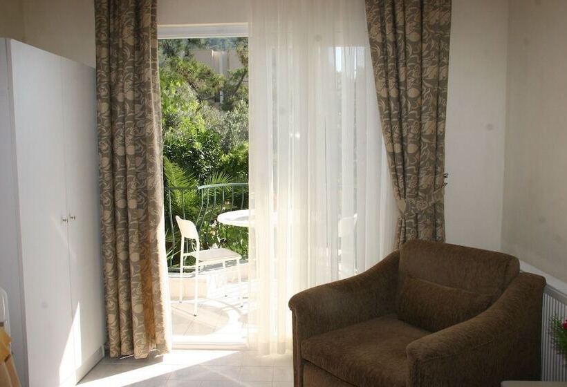 בית מלון כפרי Life Apart