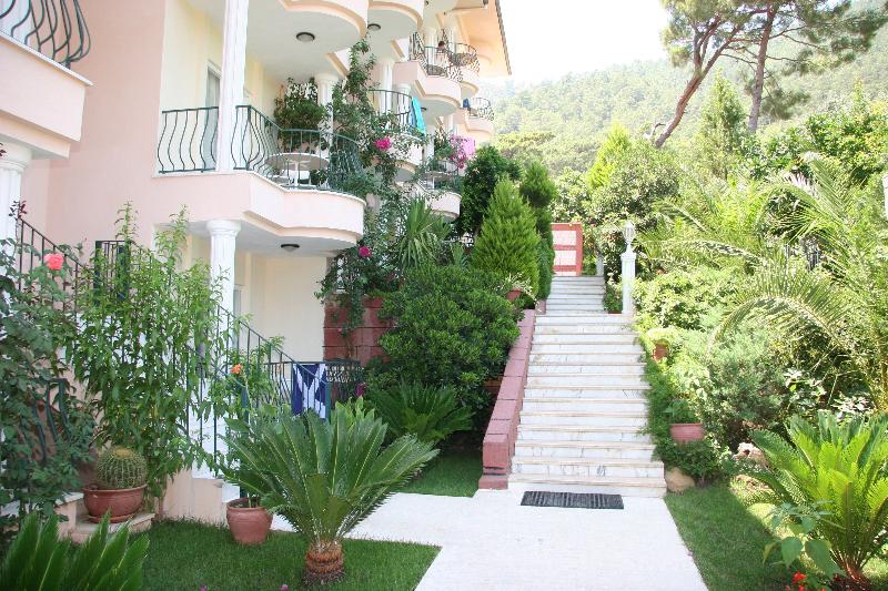 בית מלון כפרי Life Apart