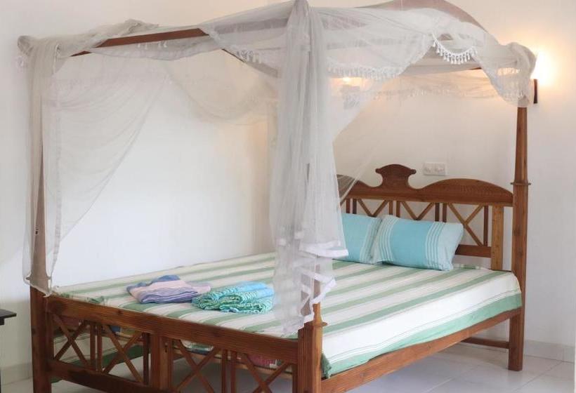 Отель Long Beach Guest House