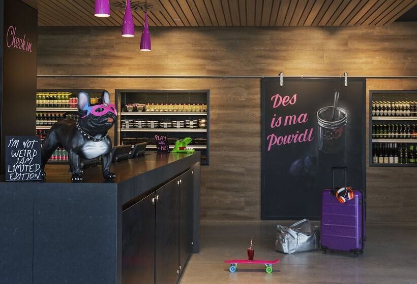 هتل Moxy Vienna Airport