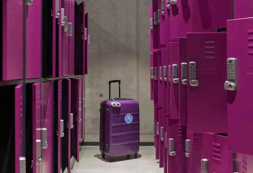 Hotelli Moxy Vienna Airport