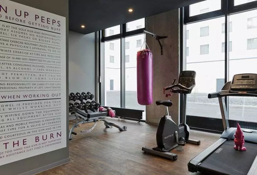 Hotelli Moxy Vienna Airport