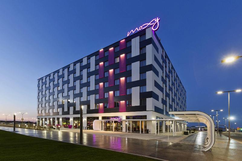 هتل Moxy Vienna Airport