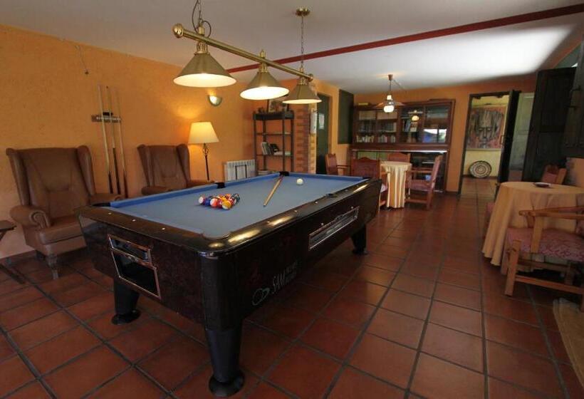 ホテル Paraje Del Asturcon Adults Only