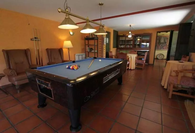 هتل Paraje Del Asturcon   Adults Only