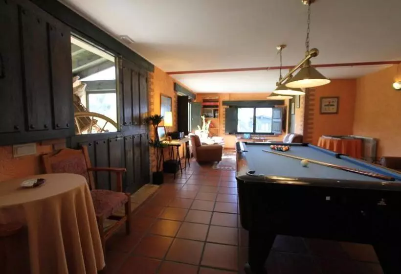 هتل Paraje Del Asturcon   Adults Only