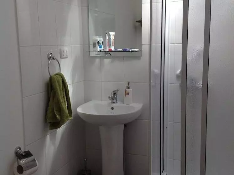 هتل Pontoval B&b