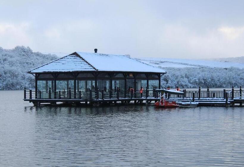 هتل Sakit Gol Silent Lake