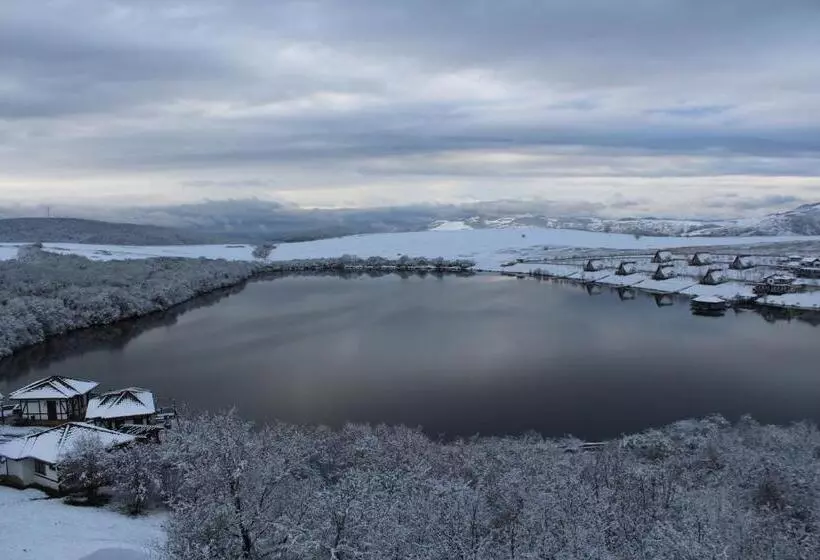 هتل Sakit Gol   Silent Lake
