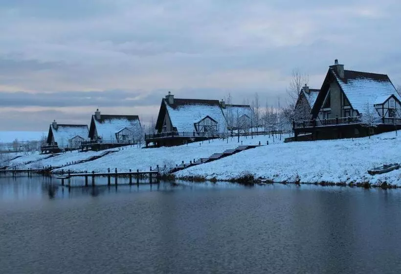 هتل Sakit Gol   Silent Lake