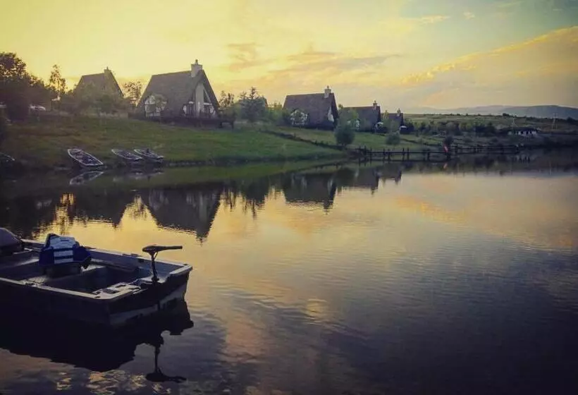هتل Sakit Gol   Silent Lake