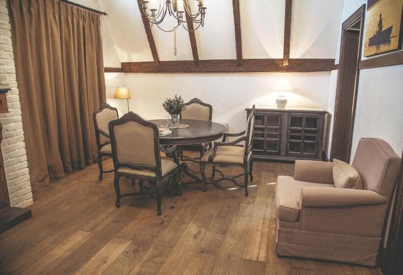 هتل Sakit Gol Silent Lake