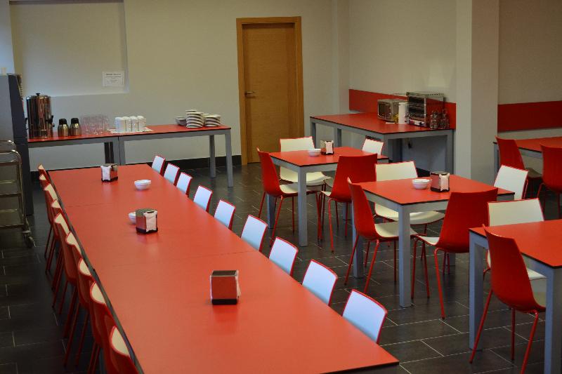 فندق The Factory Residence Hall