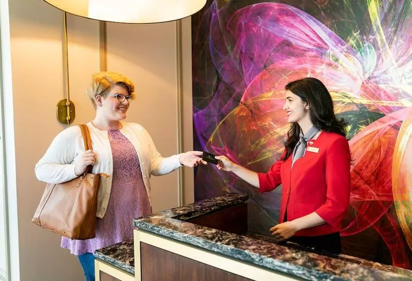 Hotelli The Tennessean Personal Luxury