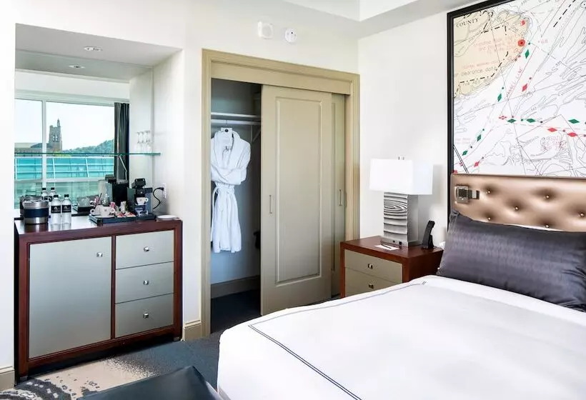 Hotelli The Tennessean Personal Luxury