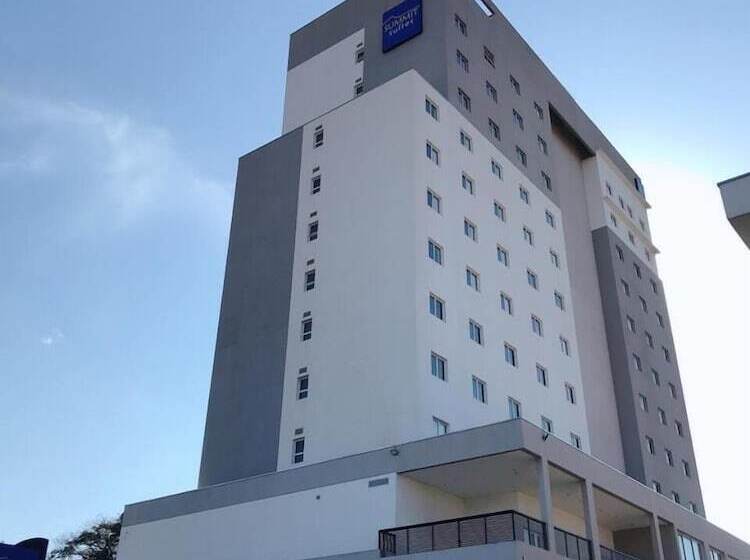 Otel Summit Suítes Pindamonhangaba