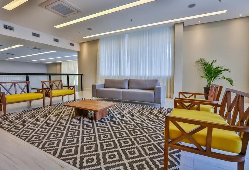 Otel Summit Suítes Pindamonhangaba