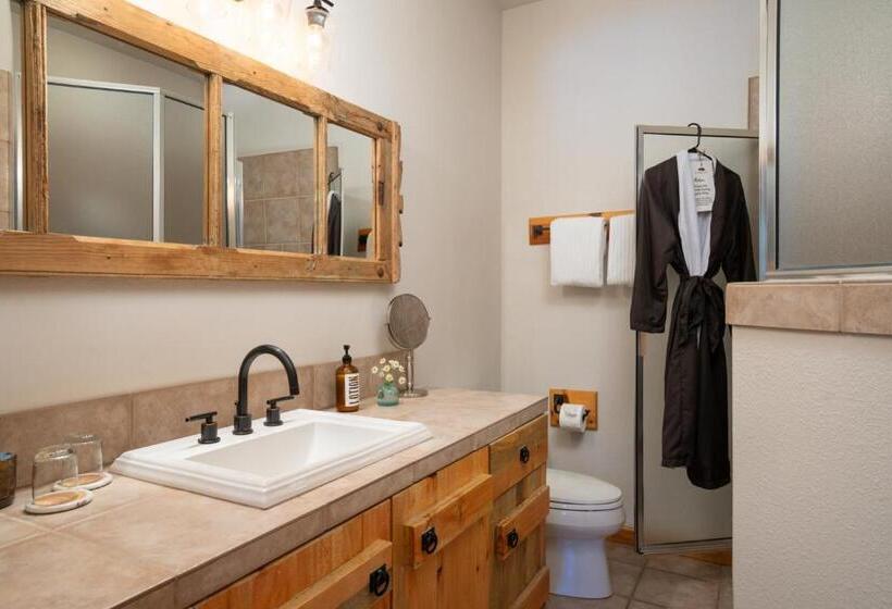 هتل Black Bear Lodge