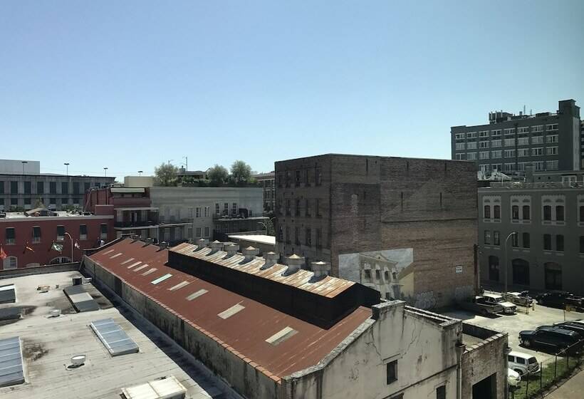 Cambria Hotel New Orleans Downtown Warehouse District
