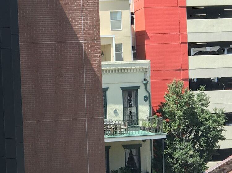 Cambria Hotel New Orleans Downtown Warehouse District