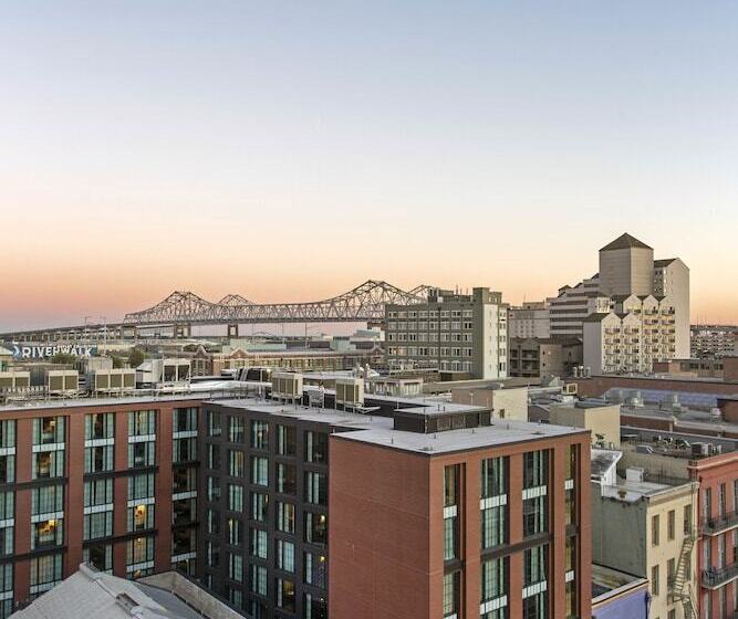 Cambria Hotel New Orleans Downtown Warehouse District