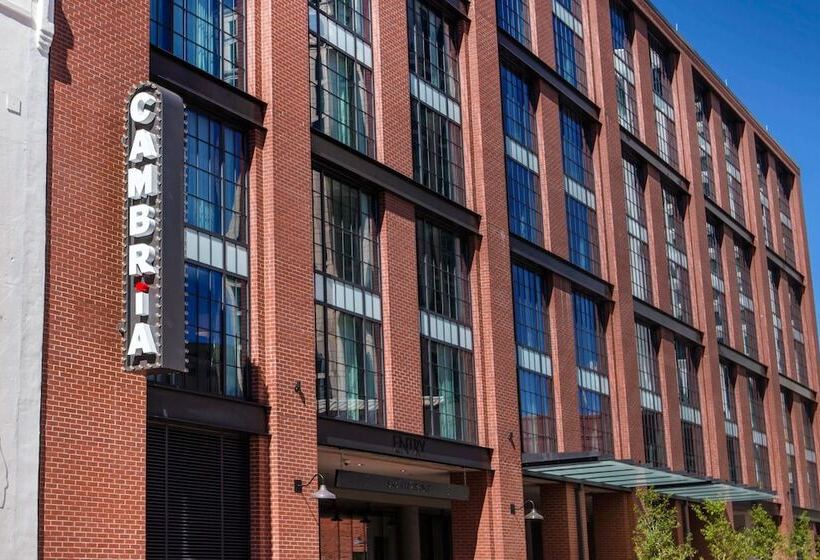 Cambria Hotel New Orleans Downtown Warehouse District