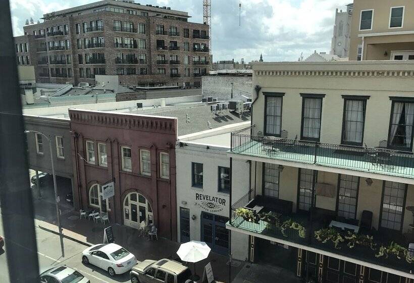 Cambria Hotel New Orleans Downtown Warehouse District