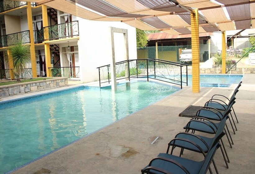 فندق Cascada Huasteca