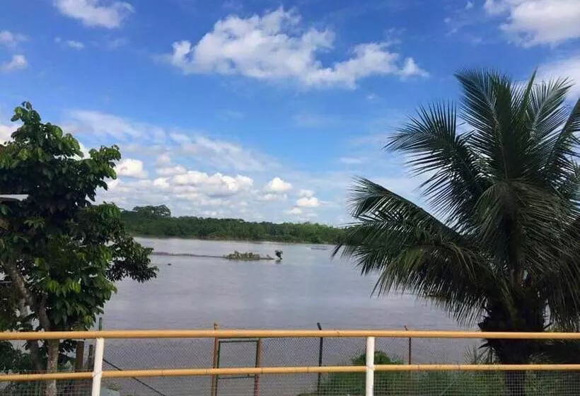 هتل Hosteria Amazonas