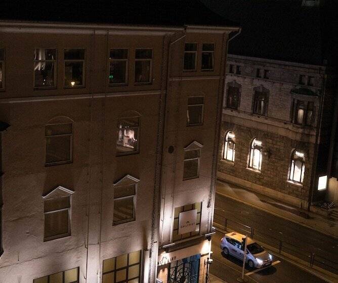 Magic Hotel Xhibition