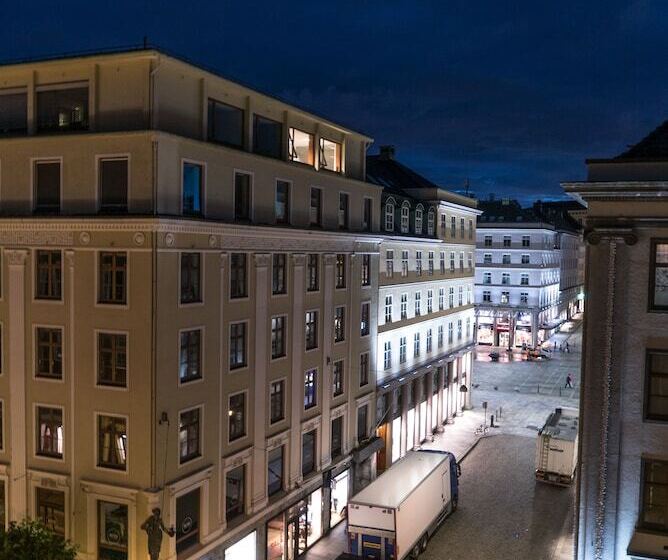 Magic Hotel Xhibition