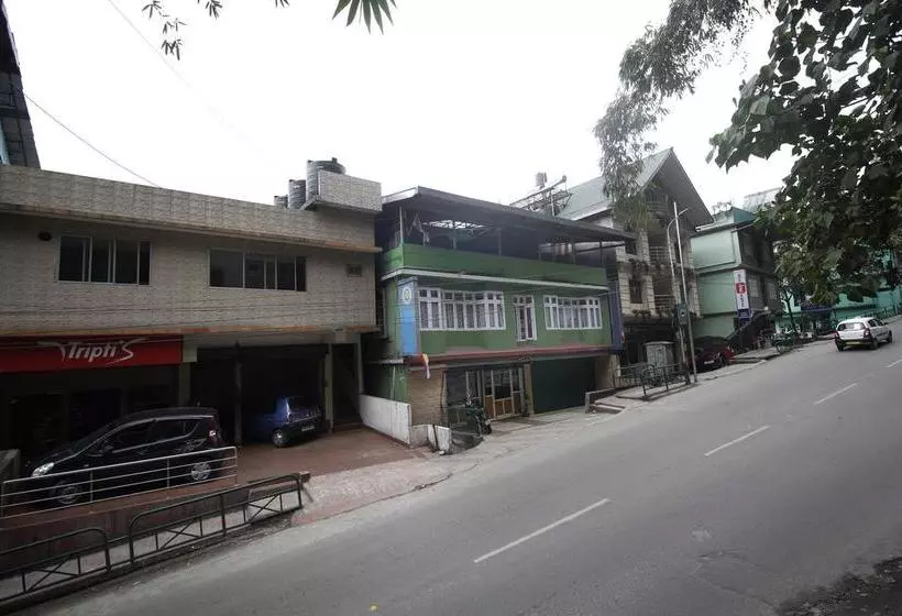 ホテル Oyo Rooms Near Deorali Bus Stand