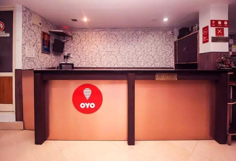 ホテル Oyo Rooms Near Deorali Bus Stand